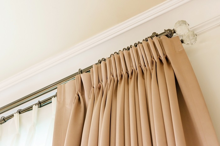 Curtain Rails vs Curtain Rods